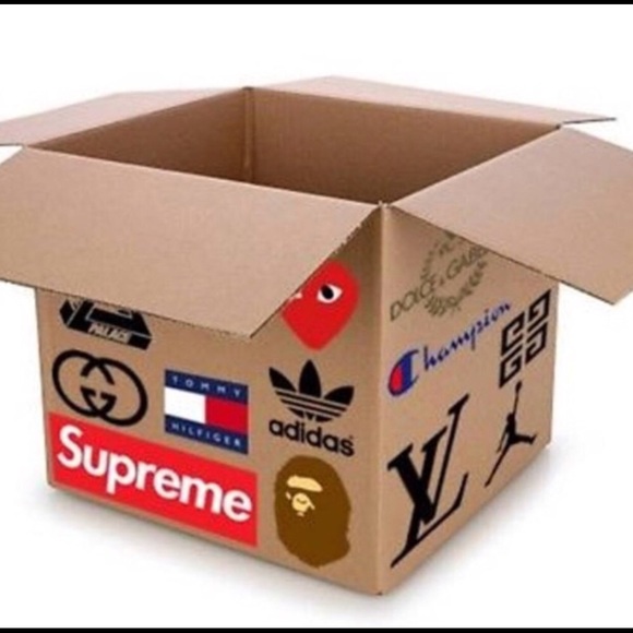 HYPEBEAST MYSTERY BOX - Picture 1 of 8